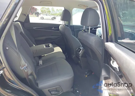 2019 Kia Sorento 2.4L L z USA, uszkodzony, nr VIN 5XYPG4A31KG520537